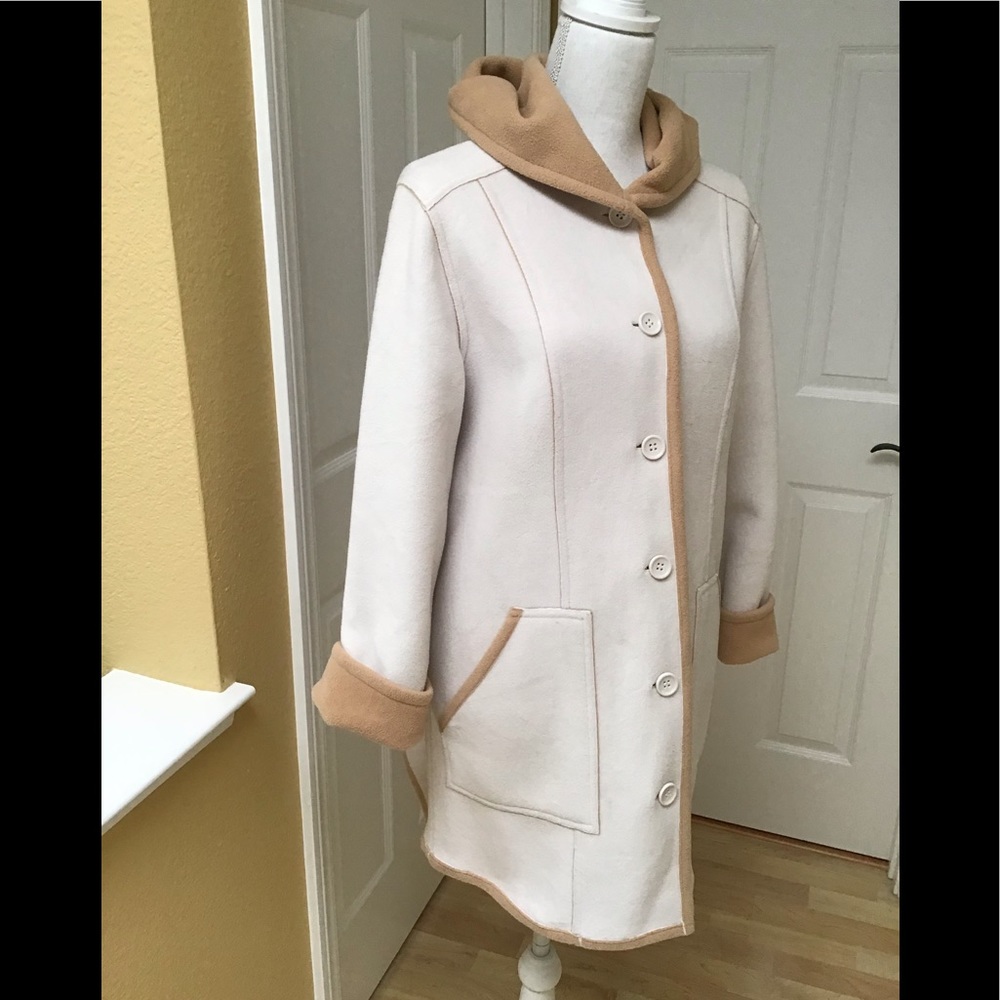 Susan Graver Ivory Polar Fleece Coat & Camel Trim. - Picture 5 of 9